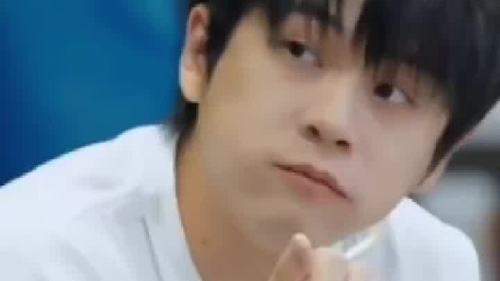 武艺听到天天190的感应真的太搞笑了