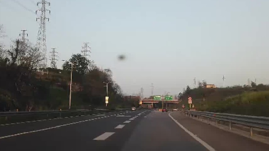 大晴天开车6个安全隐患，藏在阳光下的危险很多人中过招