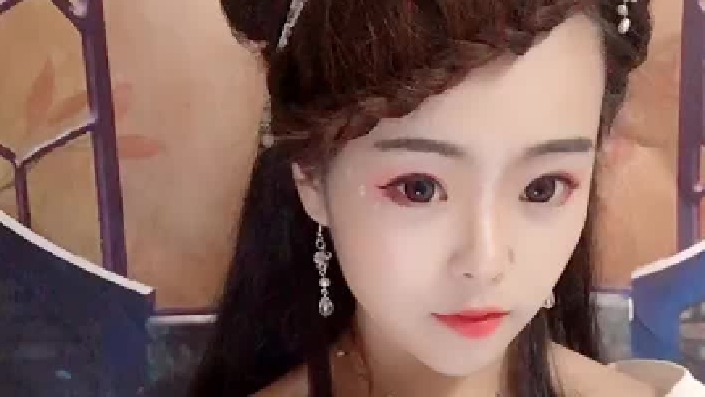 我这个造型你可喜欢？爱心告诉我……我给你解药……