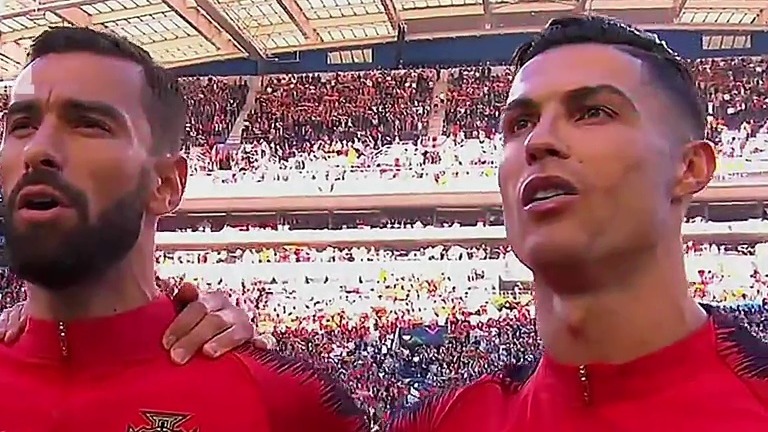 一次次将球队拯救于水深火热之中的他，回首已是传奇