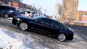 给汽车穿上鞋子，就可以全地形通吃不打滑，但你知道他的缺点吗？