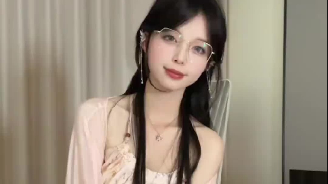女大学生