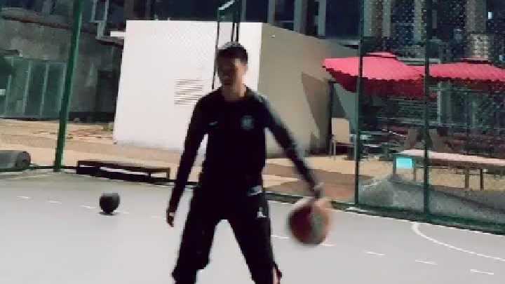 你们最喜欢的一双鞋子是什么呢？ 双击评论❤️