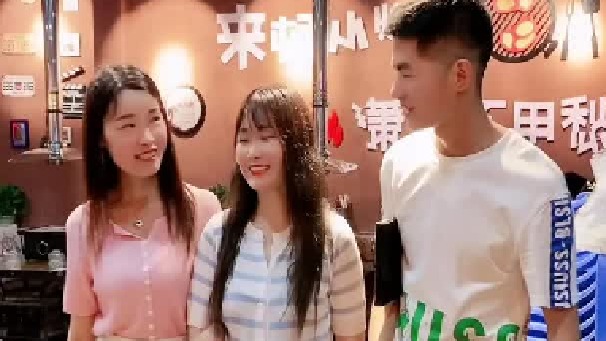 当同事聚餐买单的时候，遇到这样的尴尬，这举动相信任何男人都会感动的吧