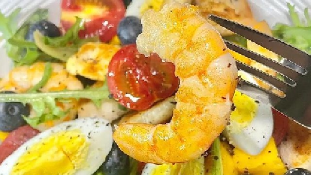 清爽夏日：解锁美味健康轻食新选择