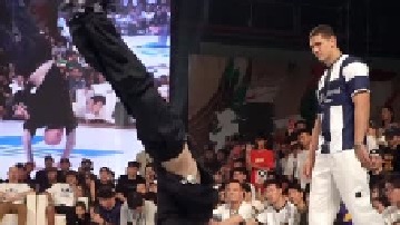 这是猛男街舞，最后舞士