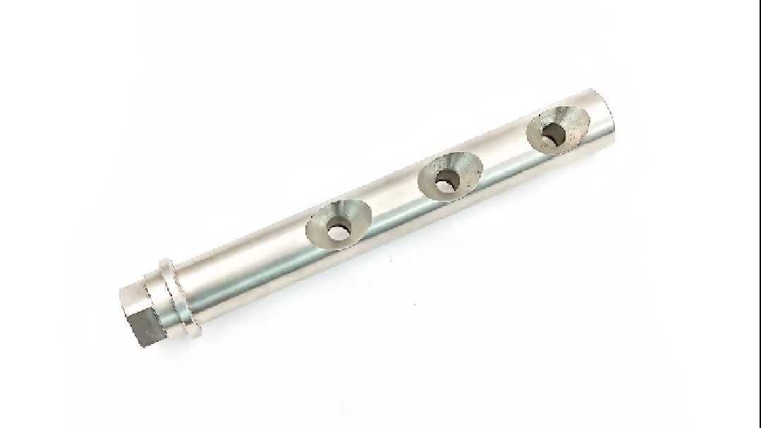 高精密电器设备配件304不锈钢方头内螺纹转轴，带侧孔圆柱定位销轴。