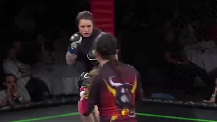 张伟丽究竟有多猛，连续击倒三名外国选手