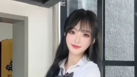拍到一半突然下暴雨了