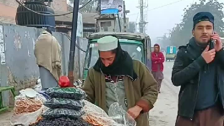 谁知道老六吃的是啥玩意？