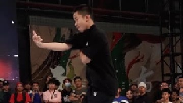 这两小帅哥，feel还是在线的哦！