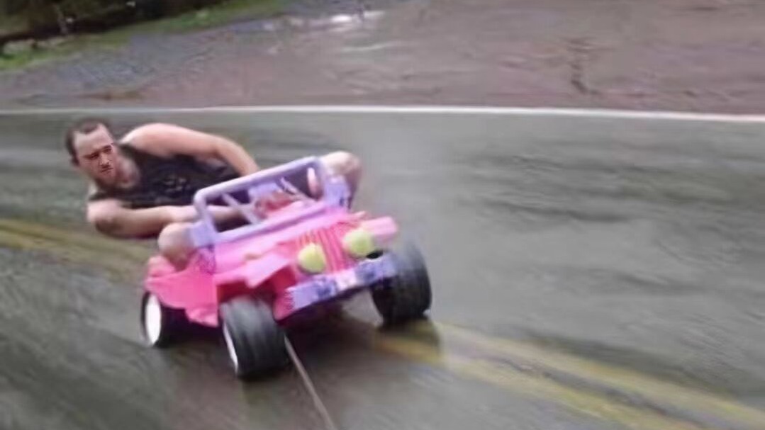 感谢 然哥的小怪兽外加巨多的小特效哈  哈哈哈哈 仔仔很无敌 仔仔要起飞