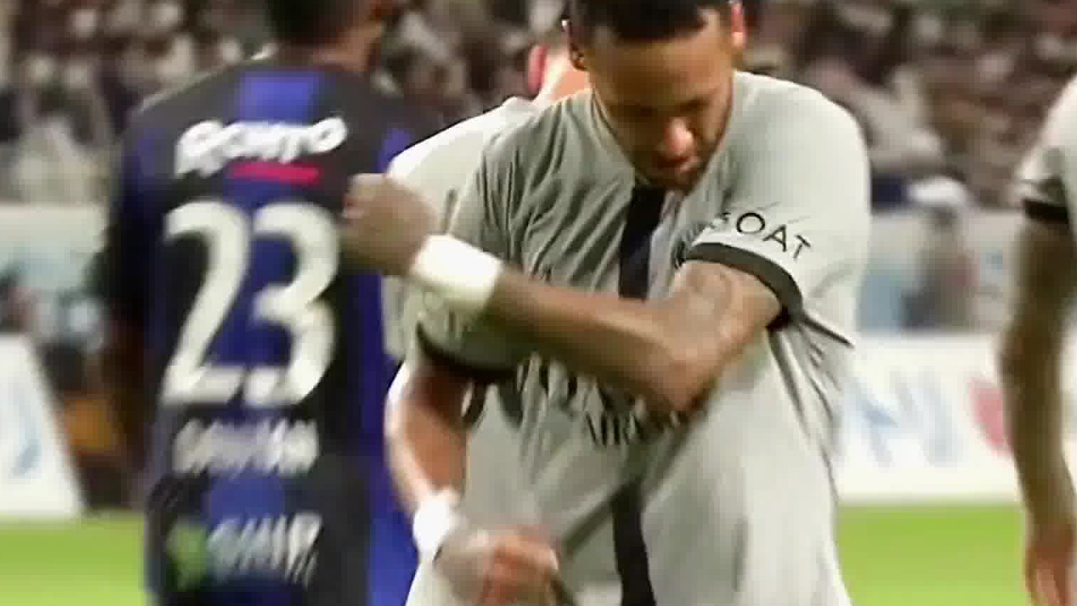 这条视频被施加了魔法 被艾特的人替你单身五年.