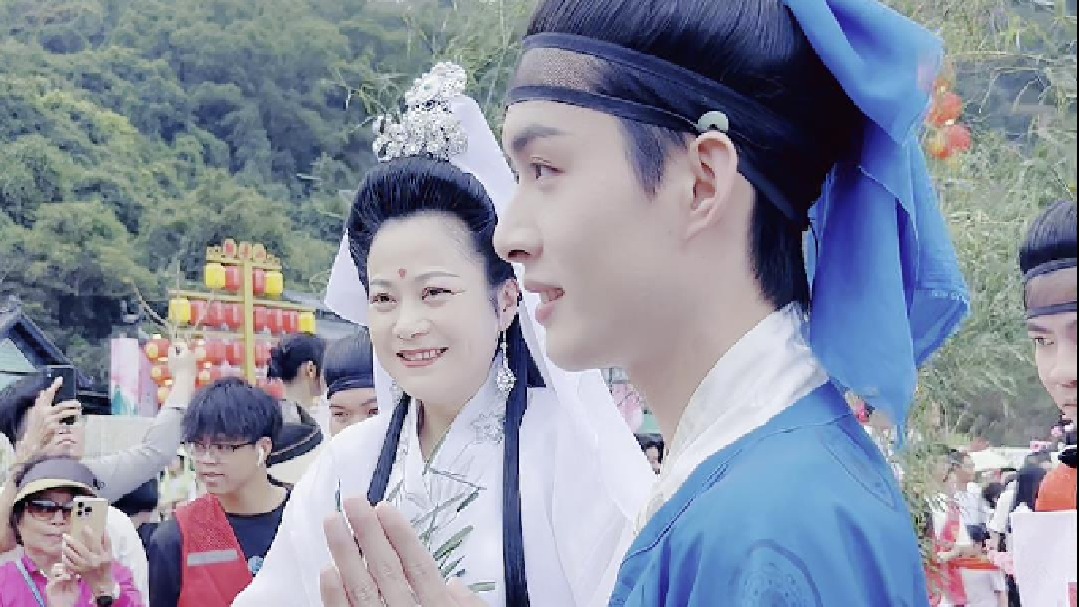 微笑对待他人，东莞观音山愿好心有好报，幸福又安康