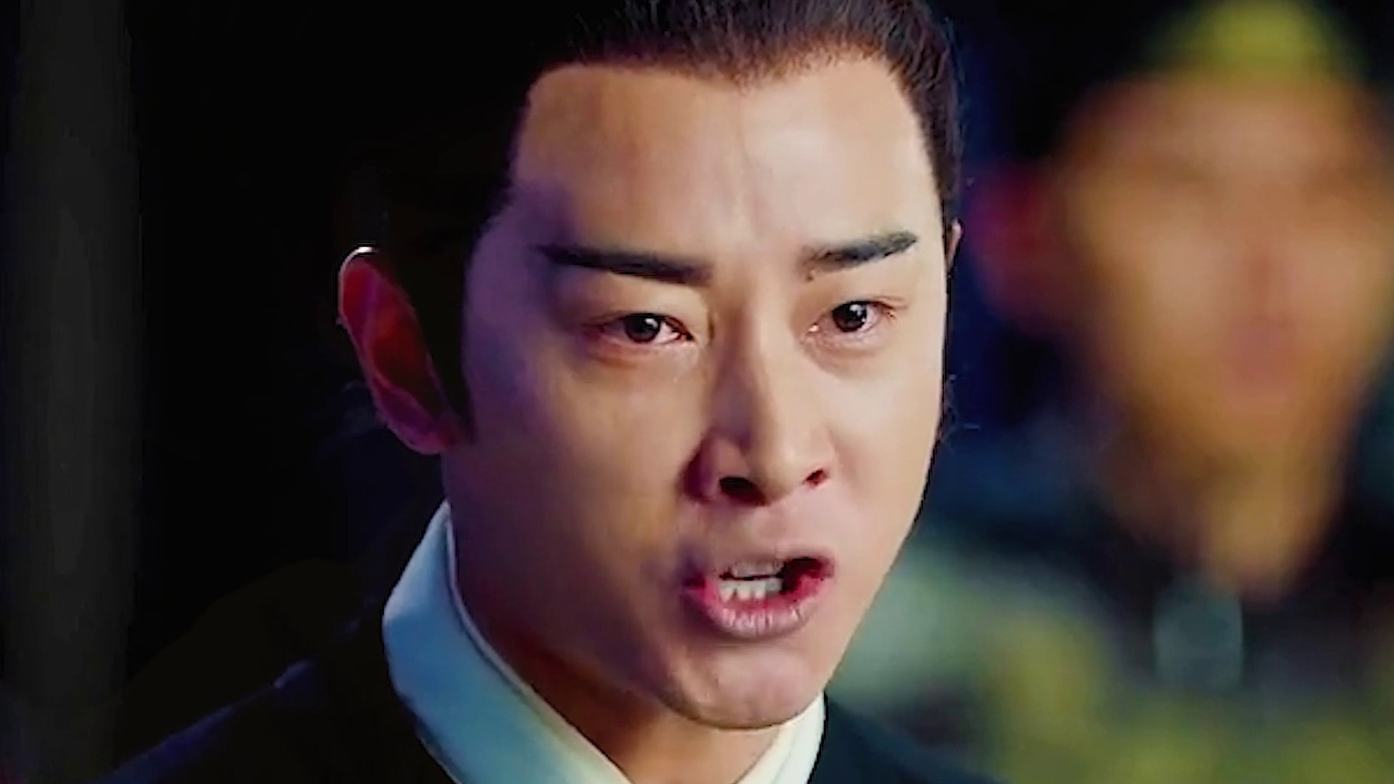 皇帝给太子动用重型，不想却被大臣阻拦，下一秒皇帝吓坏了！