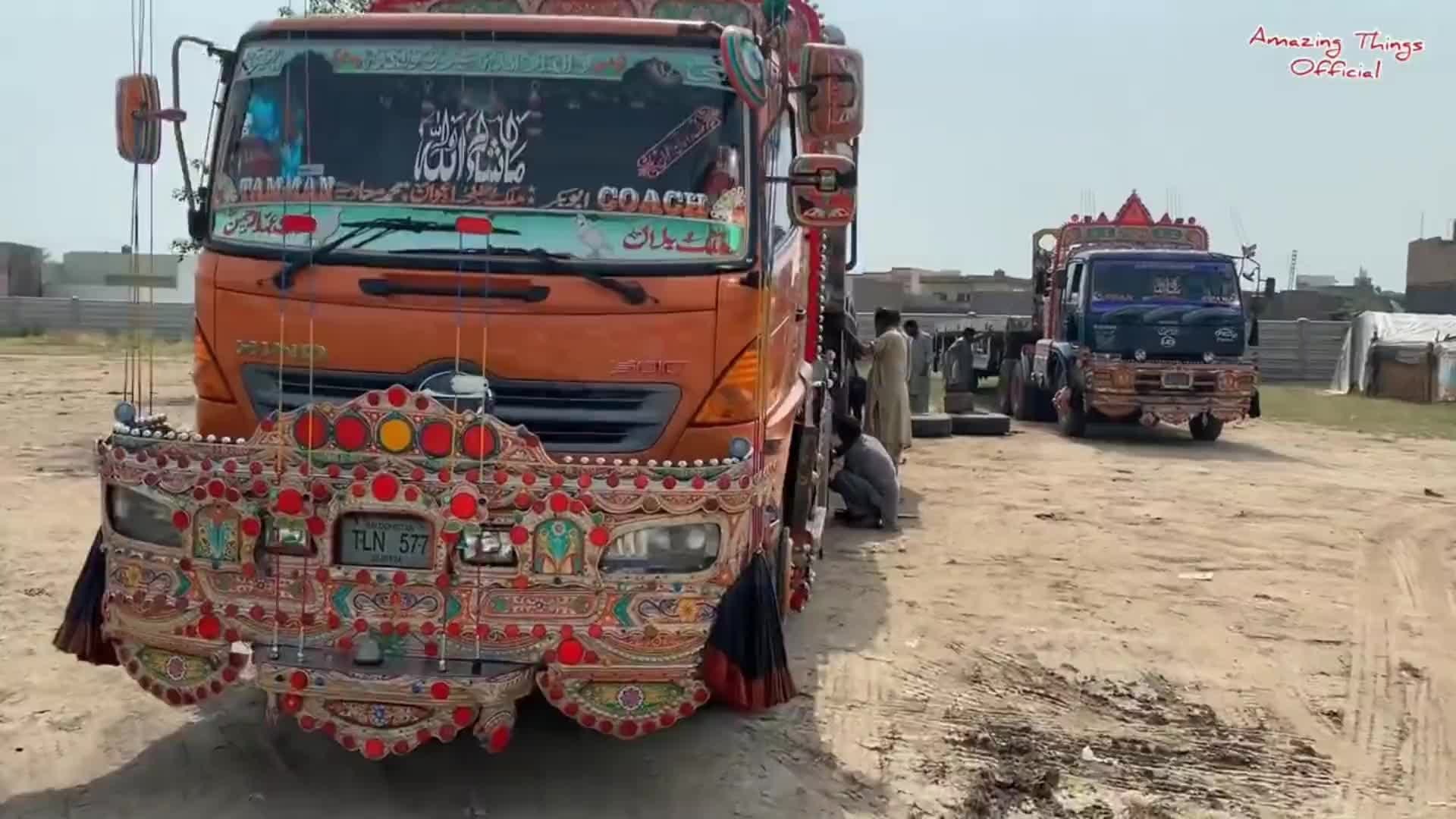 巴铁师傅维修卡车后桥实心轴头全过程。