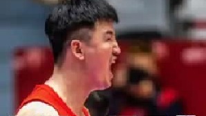 顾全大狙!两场10记三分，前场篮板准绝杀，老将顾全，雪中送炭。