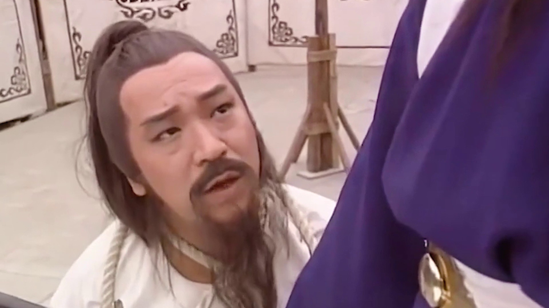 贪官滥杀无辜，展昭霸气劫法场:敢动他一下试试?