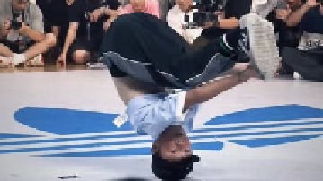 太稳了，这不得不说台上一分钟，台下十年功啊！