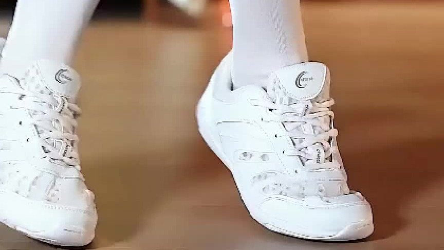 巴黎奥运倒计时6天，奇鹭啦啦队鞋为中国奥运健儿加油！