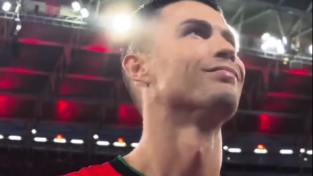 喝个水都这么有型