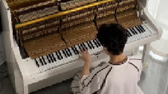 一个天才带两个疯子卡点