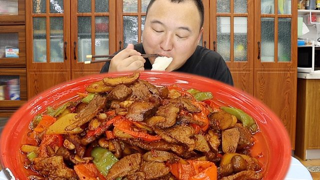 应粉丝要求，买一斤见手青，做辣炒见手青，味道具体怎么样？