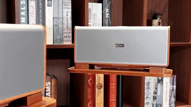 强烈的节奏仿佛能穿透灵魂让您身临其境地感受音乐的震撼