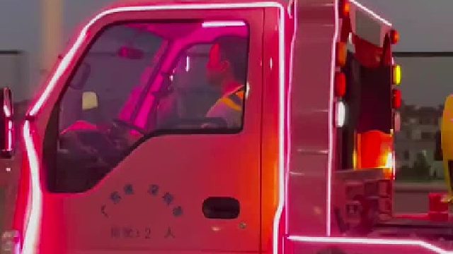 彩灯跟货车更搭哦