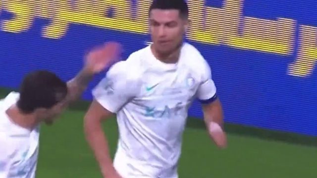 职业生涯1200场，里程碑之夜贡献一球一助！