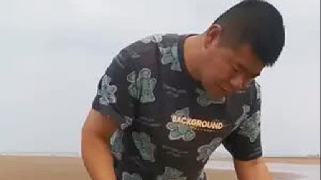 户外赶海抓海鲜