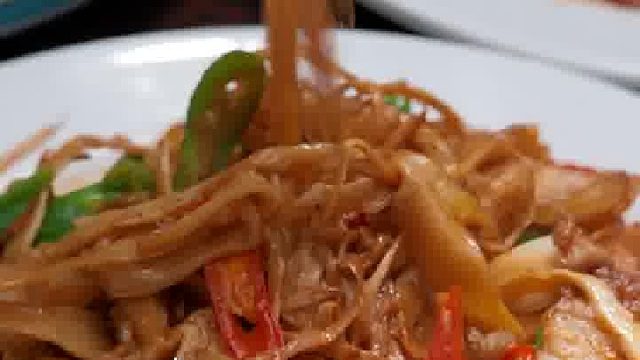 终于知道表哥为什么吃饭慢了！