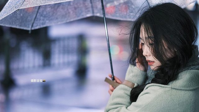 下雨了，我说的不是天气