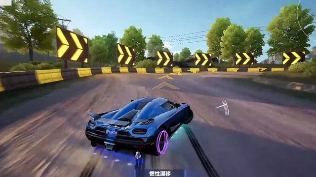 新车柯尼塞克飞瀑穿行红标