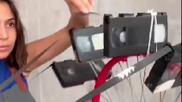 废旧的古董磁带不要扔，改造一下做出一个新东西你意想不到