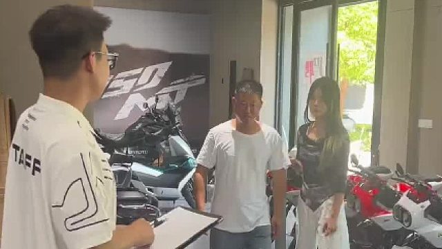 她爸_你搁这暴击我呢？[看]等你出嫁那天你看我十倍反伤