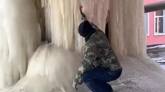 男人的快乐就是这么简单 