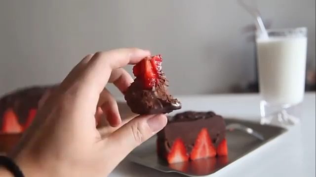 当小公主巨爱吃草莓和巧克力怎么办？