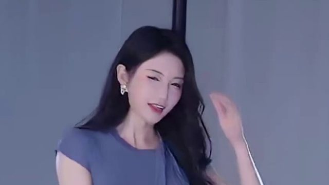 坏空空 舞蹈片段2024-08-23 22-14-50