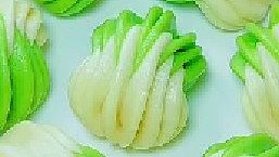 家里來客人雙色花卷這樣包，簡單易學(xué)又好吃！