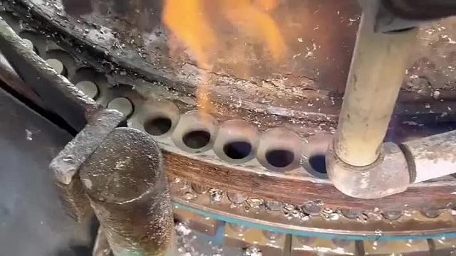 巴基斯坦生产制作铅酸蓄电池全过程