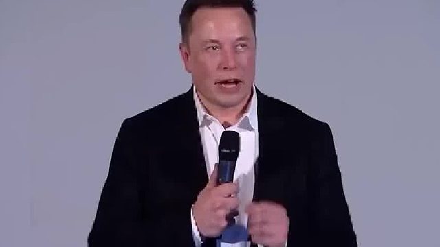 马斯克说人类最终进化形式是硅基生命，预言家说2024硅基生命觉醒？