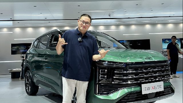 谁说第三排只能坐小孩的？