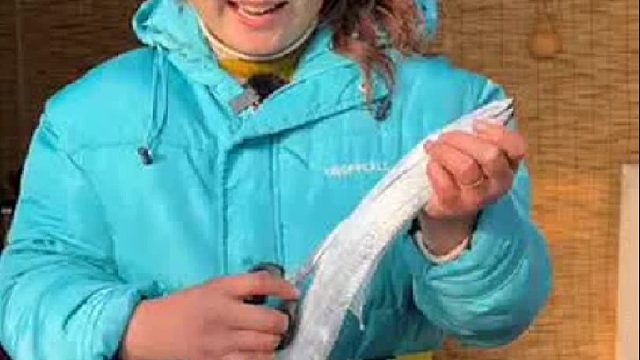 在户外搞一顿海鲜大餐吃吃