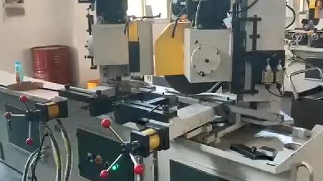 2头滑道切割机45度切角机械设备