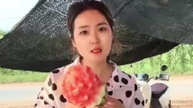 给完钱，女_老公，再帮我啃一个