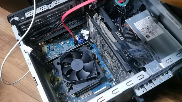 【图吧日常】120不包邮的长鑫金百达内存条8G 2666×2开箱附国产CPU跑