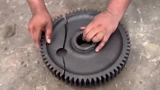 巴铁师傅采用焊接方式维修断裂的齿轮全过程