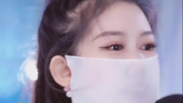 是的我唱歌很难听。有些遇见真的需要出场顺序，有些疑问真的不需要答案