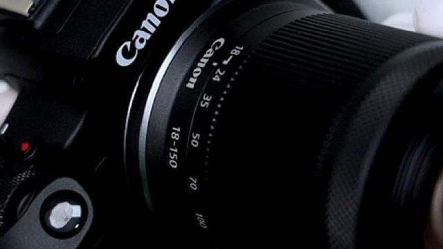 佳能R100搭配RF18-150镜头